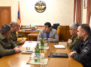 Араик Арутюнян провёл рабочее совещание с участием руководителей правоохранительных органов