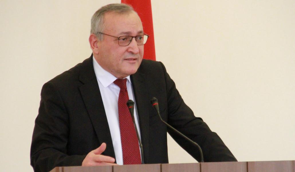 Արթուր Թովմասյան (2)