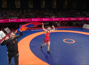 Арсен Арутюнян одержал победу над турецким борцом и стал чемпионом Европы