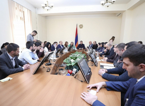 Ծխելու արգելքը դժվարություններ է ստեղծել նարգիլեի ակումբների համար. քննարկում ԱԺ-ում