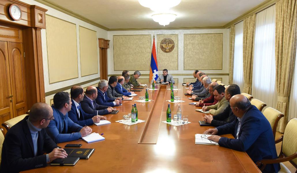 090422ParenAnvtAngHarcAshkhatKhorhrd