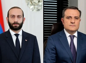 Արարատ Միրզոյանը հեռախոսազրույց է ունեցել Ադրբեջանի ԱԳ նախարար Ջեյհուն Բայրամովի հետ