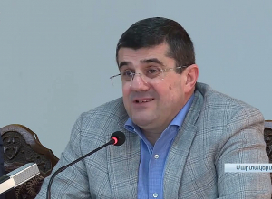 Խաղաղապահների զինտեխնիկան ու մարդուժը պետք է ավելացվի, նրանք պետք է մնան Արցախում անժամկետ