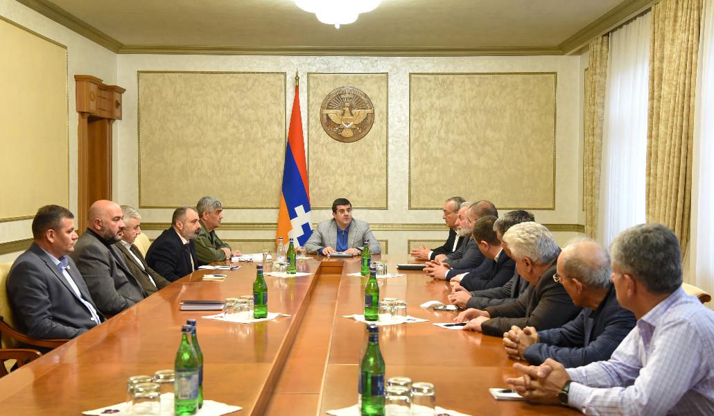 130422HratapKHorhrdakcutyun