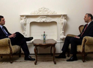 Секретарь СБ принял американского сопредседателя Эндрю Шеффера