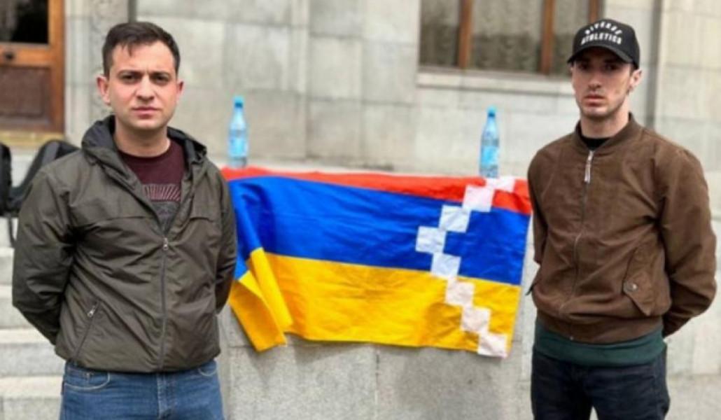 82ff95af24b81d96c44e53fd1892bcb4_l.thumb