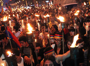 Ջահերով երթ դեպի Ծիծեռնակաբերդ․ Ուղիղ