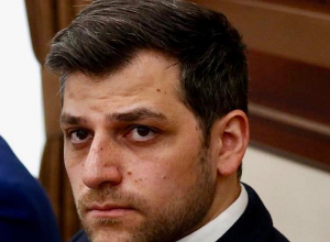 Երևանի քաղաքապետի տեղակալն այցելել է Դեբեդ գետն ընկած 2 տարեկան Արևիկին