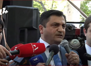 А-ну, повернись, послушай: перебранка между Гегамом Назаряном, родителями погибших и советником прокурора