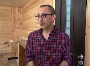 Հայկական ծիածանափայլ իշխան կանադահայ վերամշակողից