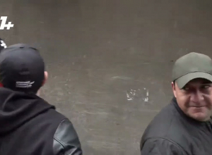 Красноберетчики, применив силу, открыли дорогу: среди демонстрантов Левон Кочарян