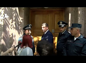 Господин министр, как Вы оцениваете скопления сотрудников милиции? Хамоян — Саносяну