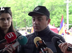 Այդ ժամանակ ու՞ր էին Անդրանիկ Քոչարյանն ու իր տղան․ Իշխան Սաղաթելյան