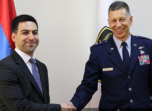 ՊԵԿ նախագահը և ԱՄՆ Կանզաս նահանգի ազգային գվարդիայի հրամանատարն այցելել են շնագիտական կենտրոն