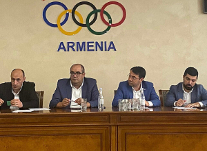 Հրաչյա Ռոստոմյանը վերընտրվել է բասկետբոլի ֆեդերացիայի նախագահի պաշտոնում