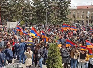 Գյումրիում մեկնարկեց ընդդիմության հանրահավաքը