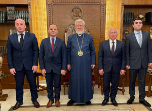 Սփյուռքի գործերի գլխավոր հանձնակատար Զարեհ Սինանյանը հանդիպել է Արամ Ա-ին