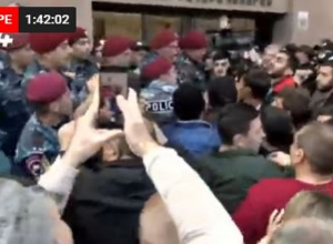 Ընդդիմության հանրահավաքը Ֆրանսիայի հրապարակում. Ուղիղ