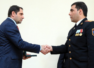 Պաշտպանության նախարարն այցելել է ռազմական ոստիկանություն