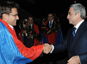 Լեւոն Արոնյանը վստահեցրել է, որ Հայաստանում իրավիճակի փոփոխման պարագայում, վերադառնալու է մեր կազմ․ Սերժ Սարգսյան