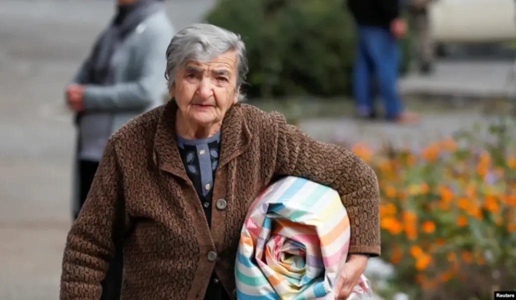 տեղահանված տարեց