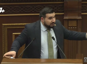 Алексанян отвечает на выражение Сагателяна, если они мужчины, пусть придут