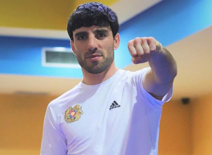 Բռնցքամարտի ԵԱ. Այսօր առաջինը ռինգ կմտնի Հովհաննես Բաչկովը