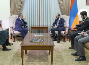 Հայկական 2000-ից ավելի մշակութային օբյեկտների  ոչնչացման լուրջ վտանգ է սպառնում․ Միրզոյանը՝ ԱԼԻՖ-ի գործադիր տնօրենին