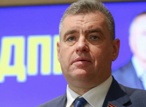 Леонид Слуцкий избран новым главой ЛДПР, основанной Жириновским