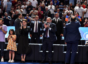 ՀՀ վարչապետ Նիկոլ Փաշինյանը ներկա է բռնցքամարտի Եվրոպայի առաջնության կիսաեզրափակիչ մենամարտերին