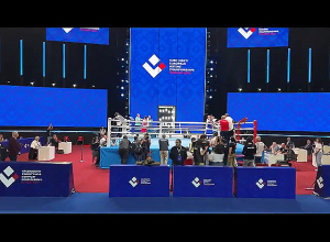 Բաչկովը բացահայտ հաղթանակով անցնում է եզրափակիչ՝ պայքարելու երրորդ տիտղոսի համար