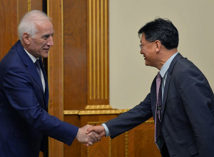 Նախագահ Վահագն Խաչատուրյանն ընդունել է Ասիական զարգացման բանկի փոխնախագահ Շիխին Չենին