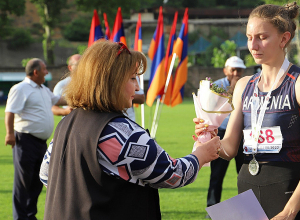 Կապանում մրցեցին հեռացատկորդները և եռացատկորդները