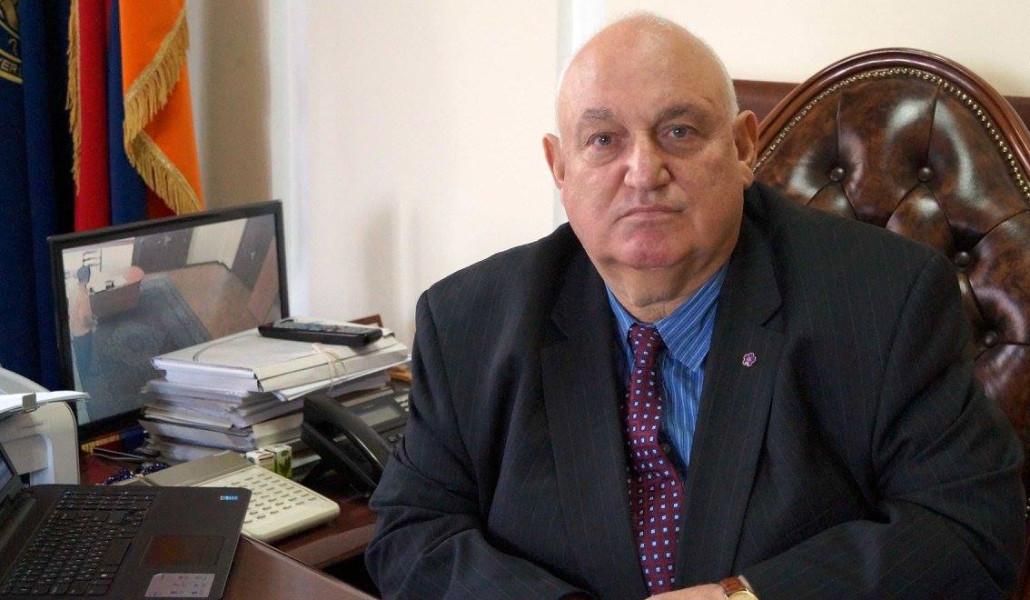 886259_966037543455138_7757378344942079653_o