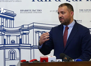 ЦБ может сделать так, что обменный курс доллара сбалансируется: Ваан Керобян