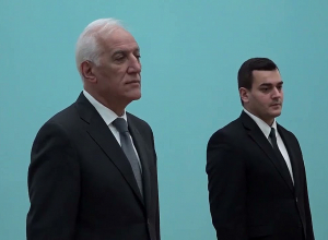 Новоназначенный посол Сирийской Арабской Республики вручила верительные грамоты президенту Хачатуряну