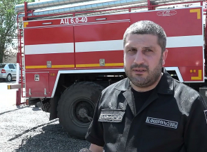 Пожарно-спасательный отряд Веди пополнился автомобилем «Урал 5557»: в церемонии передачи автомобиля участвовал министр ЧС