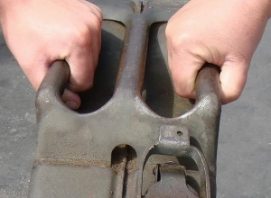 Հրամանատարին մեղադրանք է առաջադրվել 2,5 մլն դրամի ավտոբենզինի և դիզելային վառելիքի կտրոնների հափշտակության համար