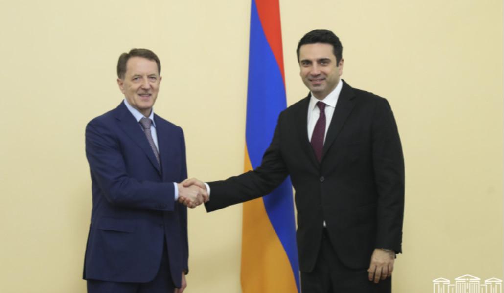 ալեն սիմոնյան