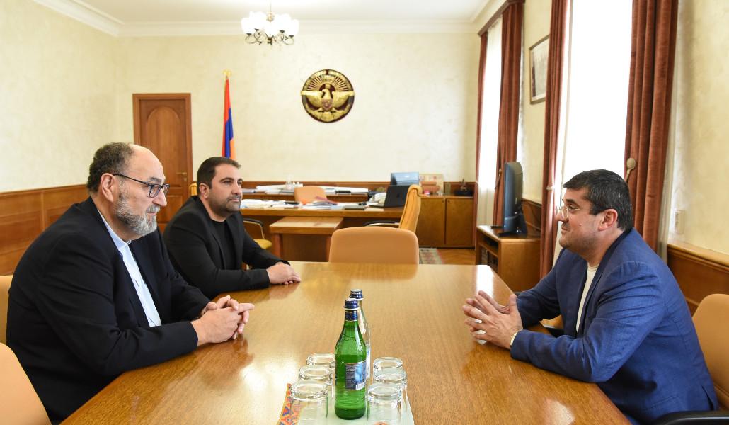 290622AvstralHayAvetaranchYnkerak