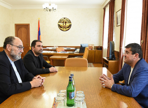Արցախի նախագահն ընդունել է Ավստրալիայի Հայ ավետարանչական ընկերակցության տնօրենին