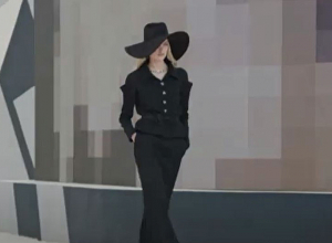 Երկարաճիտ կոշիկներ, երկար կոստյումներ և երեկոյան զգեստներ