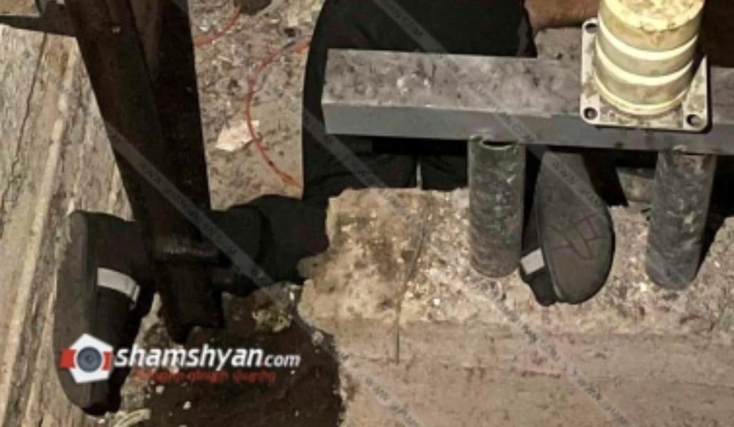 e121fdc414106bd6843b642c733b4d8e