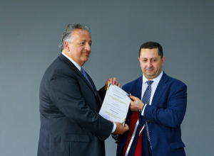 FAST-ի համահիմնադիր Նուբար Աֆեյանն ԵՊՀ պատվավոր դոկտորի կոչման է արժանացել