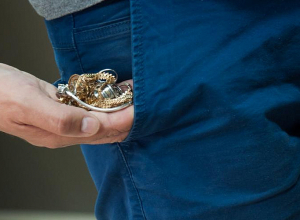 15-ամյա պատանու ոսկյա շղթան ու խաչը հայտնաբերվեցին 51-ամյա տղամարդու մոտ