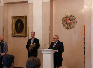 Դեսպանությունում կայացել է Հայաստանին Ի․ Իսակովի անձնական իրերի փոխանցման արարողությունը