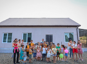 Արցախի պետնախարարը Դահրավում մասնակցել է «100 տուն Արցախում» ծրագրով 6 ընտանիքի բնակարանամուտի արարողությանը