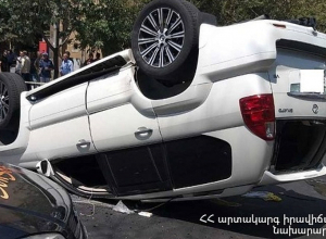 Արաբկիրում բախվել են «Lexus GX470»-ն և «Opel Astra»-ն․  կա մեկ զոհ և մեկ տուժած