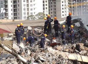 ՈՒՂԻՂ. Սուրմալու առեւտրի կենտրոնում հրդեհը դեռ չի մարվել