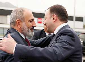 Հայ-վրացական սահմանին տեղի է ունեցել Փաշինյանի և Ղարիբաշվիլիի առանձնազրույցը